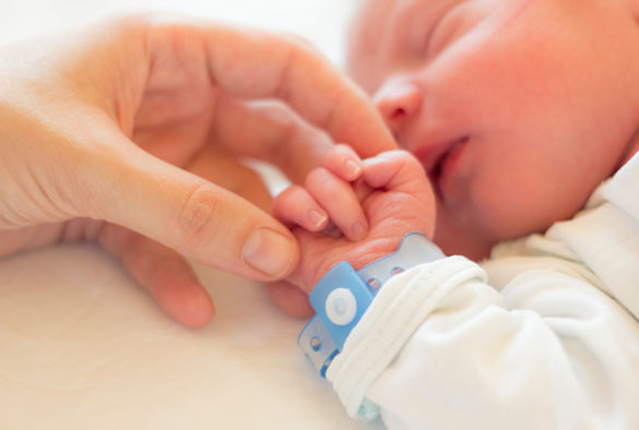 Newborn babies have inbuilt ability to pick out words, study finds